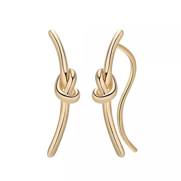 3/$30 💛 Gold Knot Twist Earrings - Picture 3 of 3